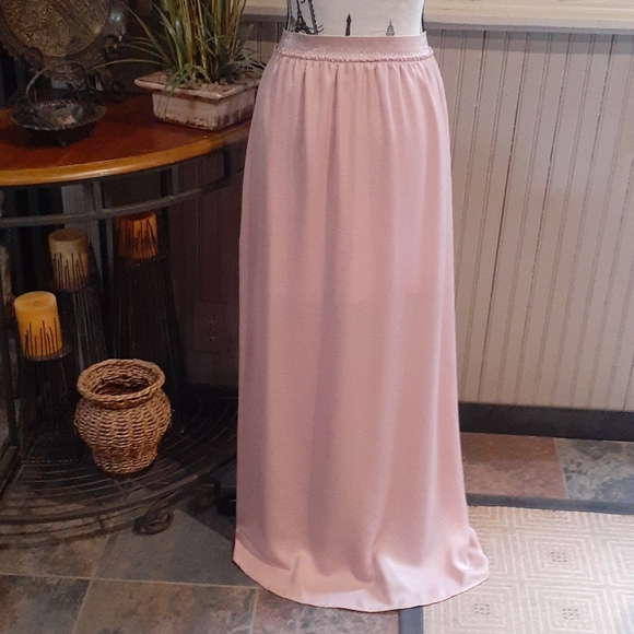 💞H.I.P.* Skirt - Picture 4 of 7